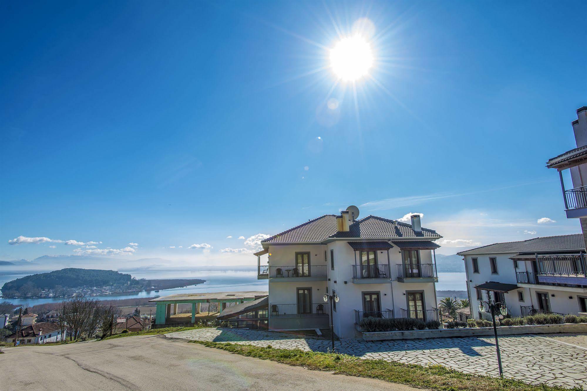 Amfithea Hotel Ioannina Exterior foto